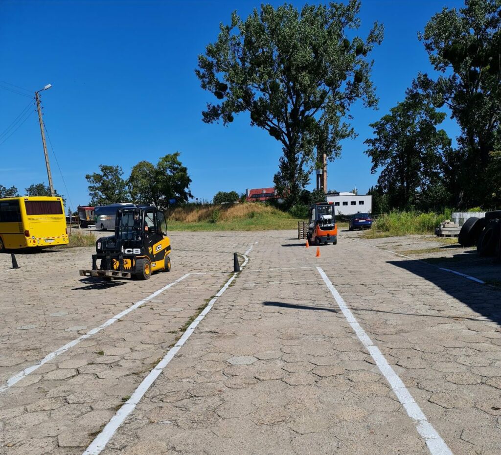 Courses for forklifts.