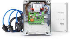 The TCM BOX 1P RC electrical energy monitor with 3 Rogowski coils.