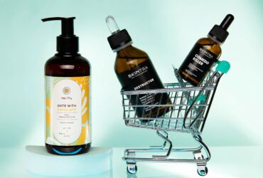 Explore the perfect duo - SkinTra for skin and body, HairTry for scalp and hair care.
