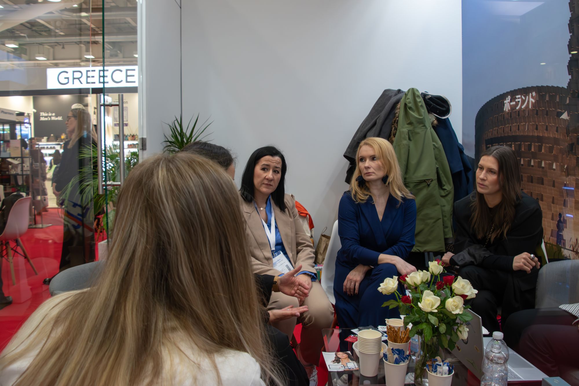 Polskie stoisko narodowe na targach Cosmoprof