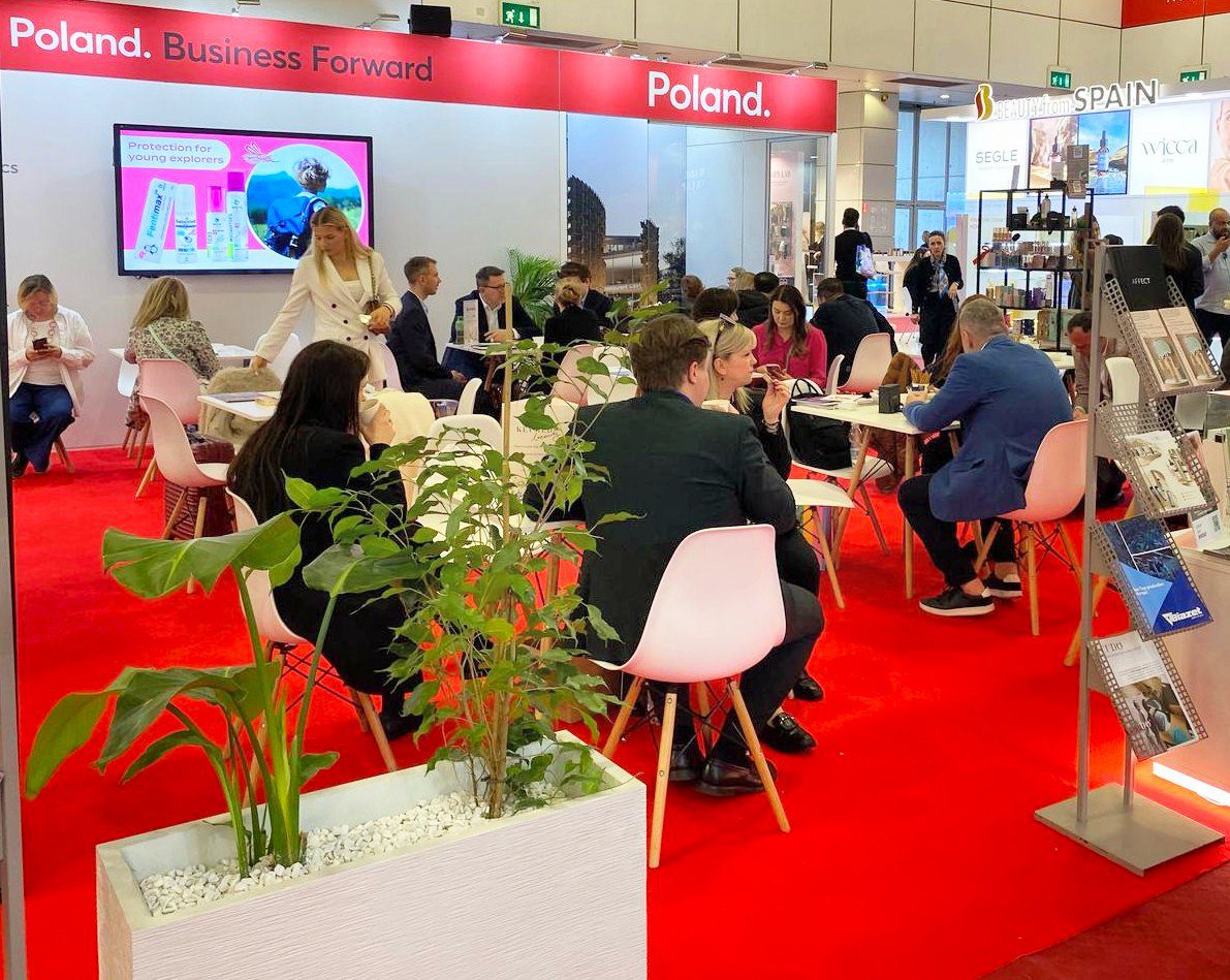 Polskie stoisko narodowe na targach Cosmoprof